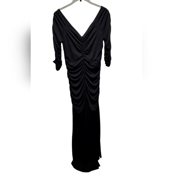 NWT Torrid Black Maxi Jersey Off Shoulder Dress Size 1X - Picture 4 of 12